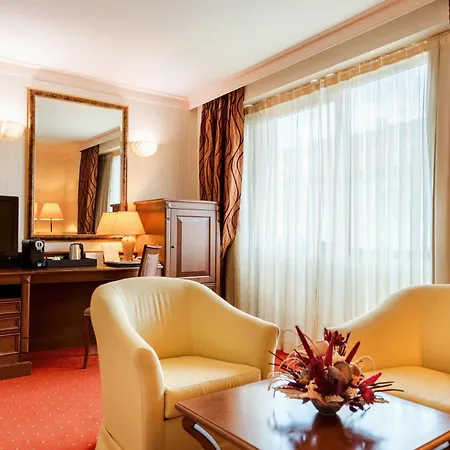 Hotell Crystal Palace Boutique 4*