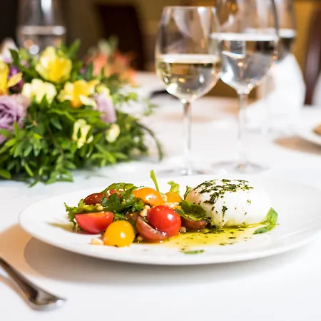 Crystal Palace Boutique