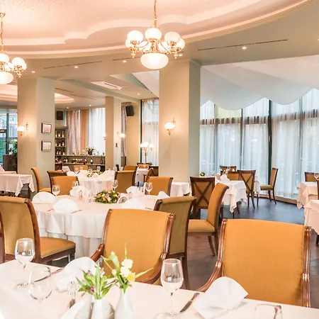 Hotell Crystal Palace Boutique