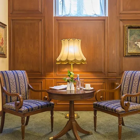 Hotell Crystal Palace Boutique 4*