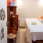 Crystal Palace Boutique Hotel