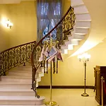 Crystal Palace Boutique