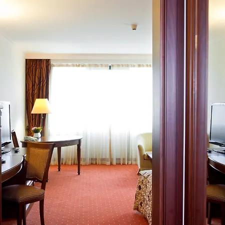 Crystal Palace Boutique Hotel
