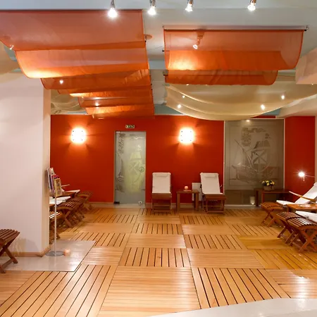 Crystal Palace Boutique Hotel