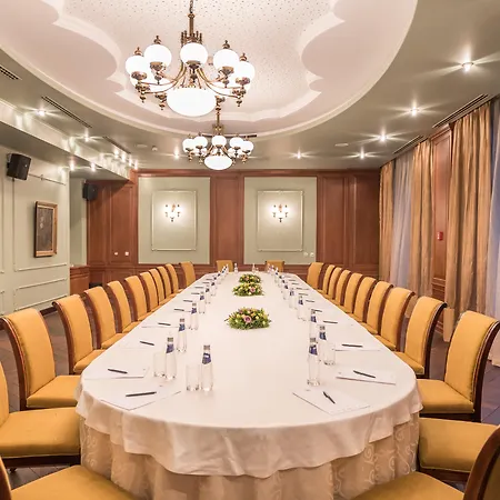 Crystal Palace Boutique Hotel