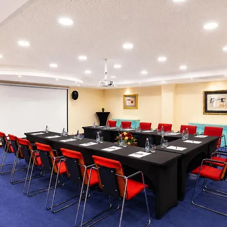 Crystal Palace Boutique Hotel 4*