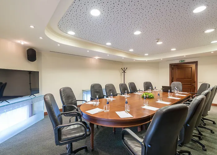 бутик кристал палас Хотел 4*