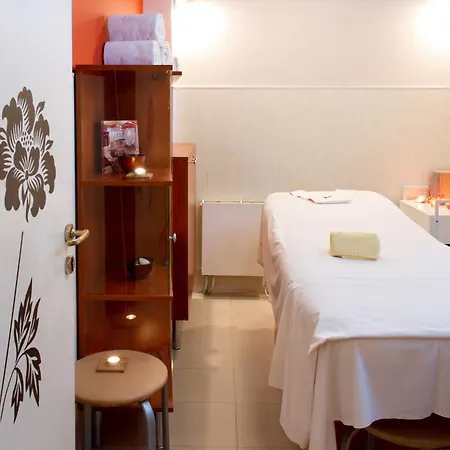 Crystal Palace Boutique Hotel