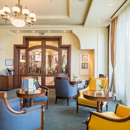 Crystal Palace Boutique Hotel