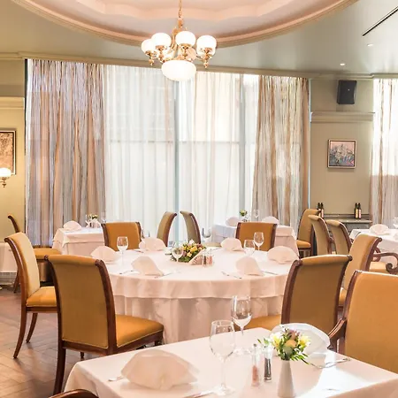 Crystal Palace Boutique Hotel 4*