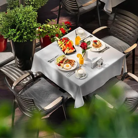 Crystal Palace Boutique Hotel