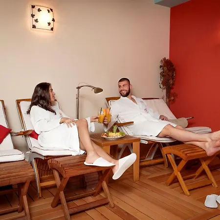 Crystal Palace Boutique 4*