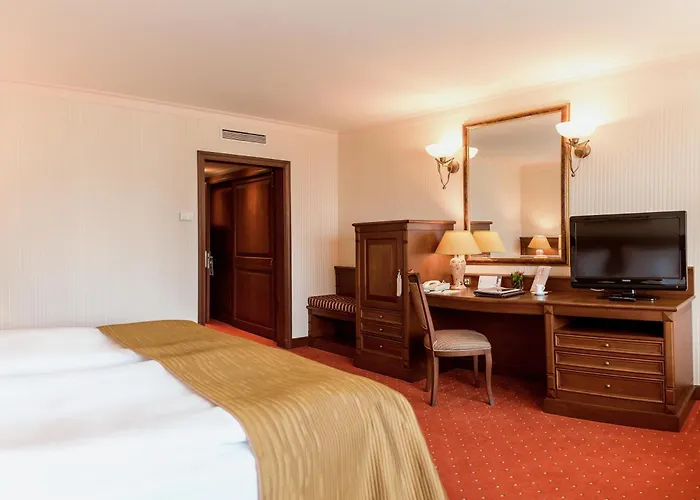 Hotel Crystal Palace Boutique 4*